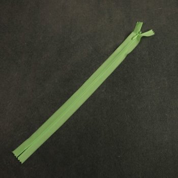 Nahtverdeckter Reißverschluss - 30cm - hellgrün