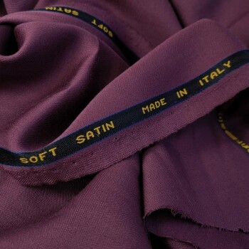 Premium Hosen-/Rockstoff Soft Satin - reine Schurwolle - uni - frozen berry *Made in Italy*